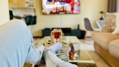 10 krótkich seriali, które obejrzysz w jeden weekend i naprawdę warto je znać