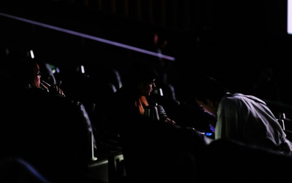 Filmy o dorastaniu, do których się wraca: jak wybrać mądre kino coming-of-age