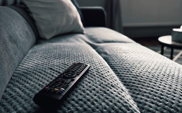 Jak oglądać mniej przypadkowo: prosty system wyboru filmów i seriali w świecie streamingu